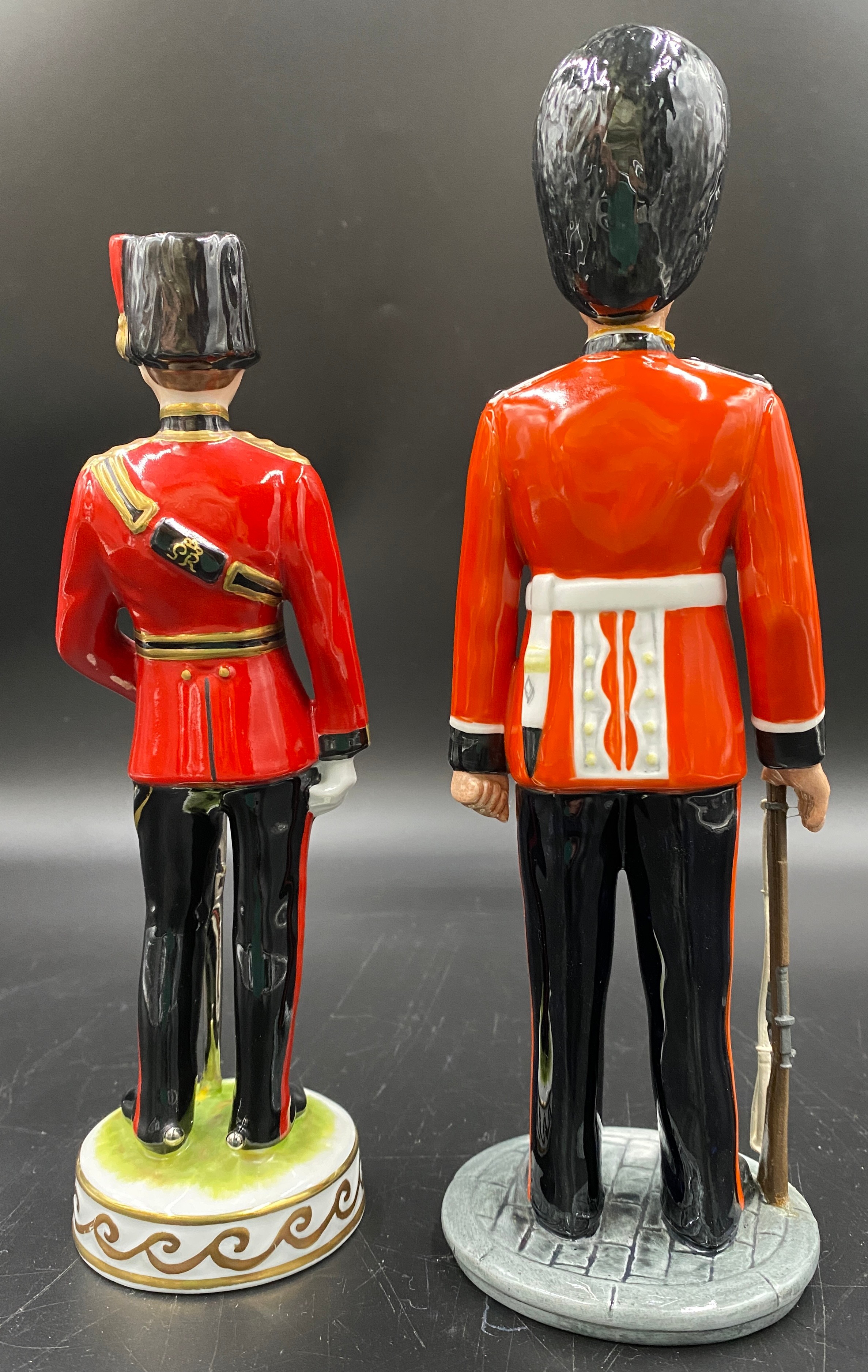 A selection of ceramics to include Royal Doulton HN 2784 "The Guardsman" 25cms, Coalport "My Pal" - Image 9 of 9