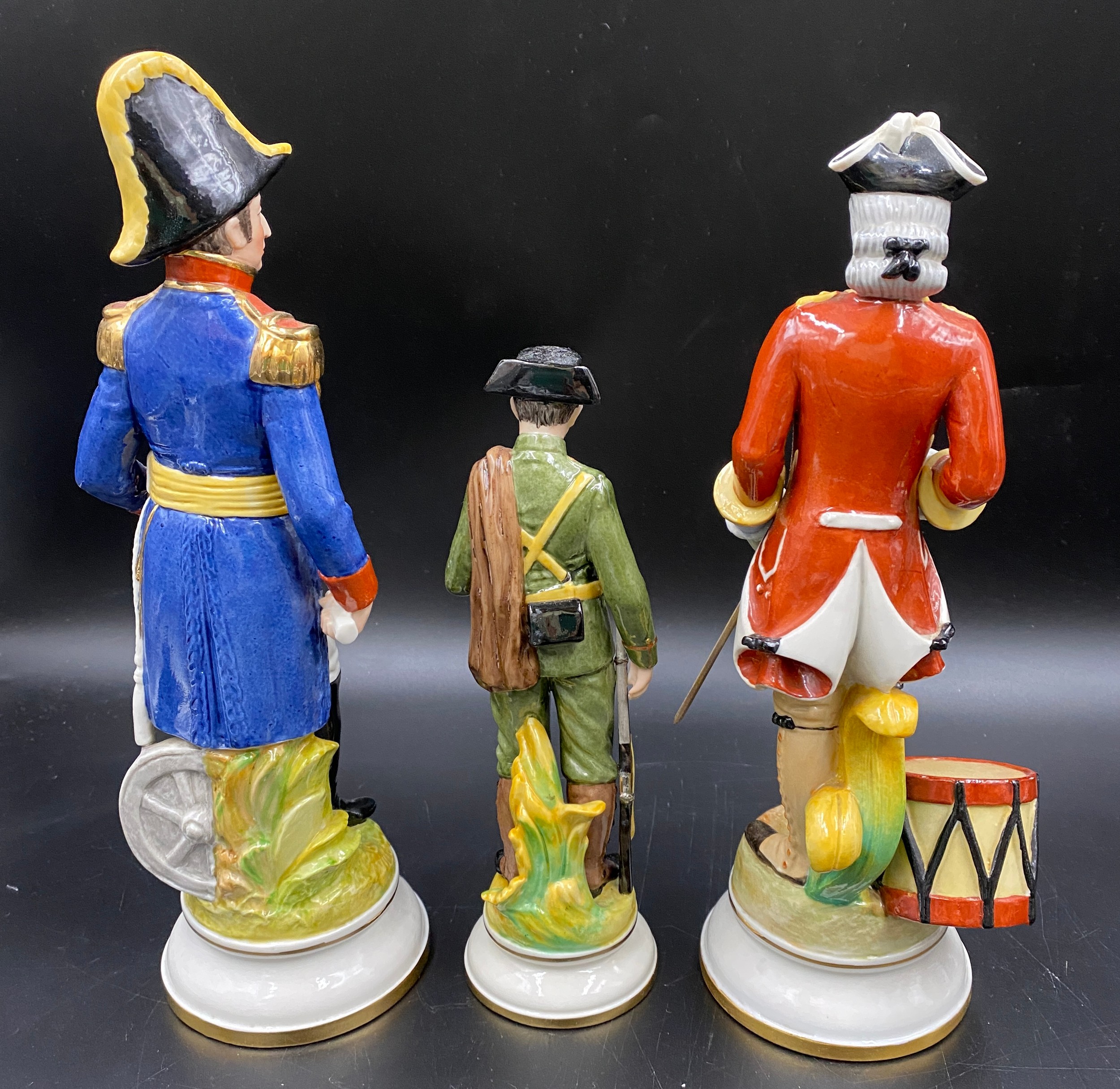 A selection of ceramics to include Royal Doulton HN 2784 "The Guardsman" 25cms, Coalport "My Pal" - Image 3 of 9