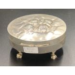 Silver jewellery box with Reynolds Angels on lid with 4 paw feet 9cms. x 6cms. made by Synyer and