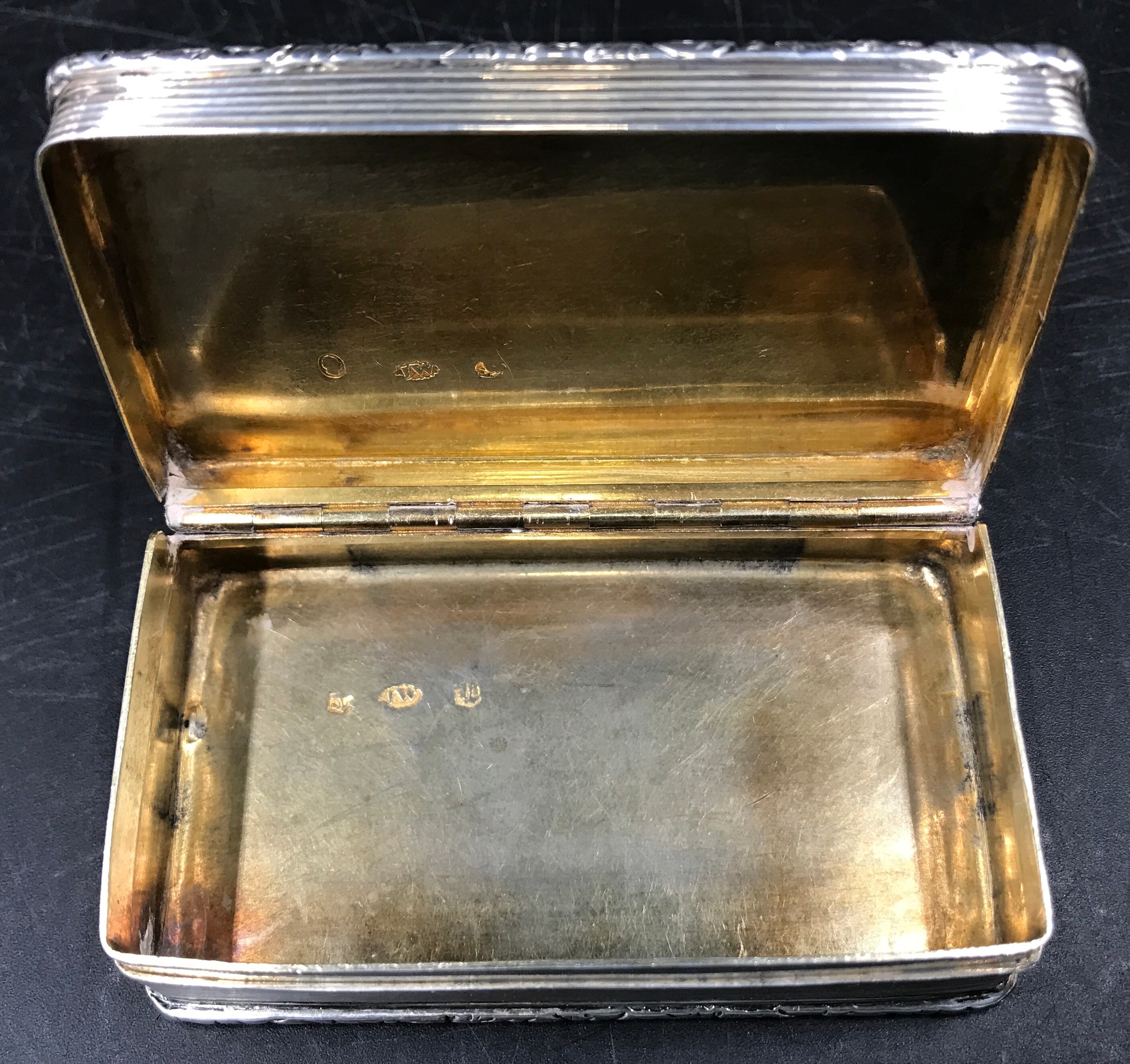 A hallmarked silver snuff box, Joseph Wilmore Birmingham 1834, 7.5cms w x 4.5cms d x 2.5cms h. - Image 3 of 5