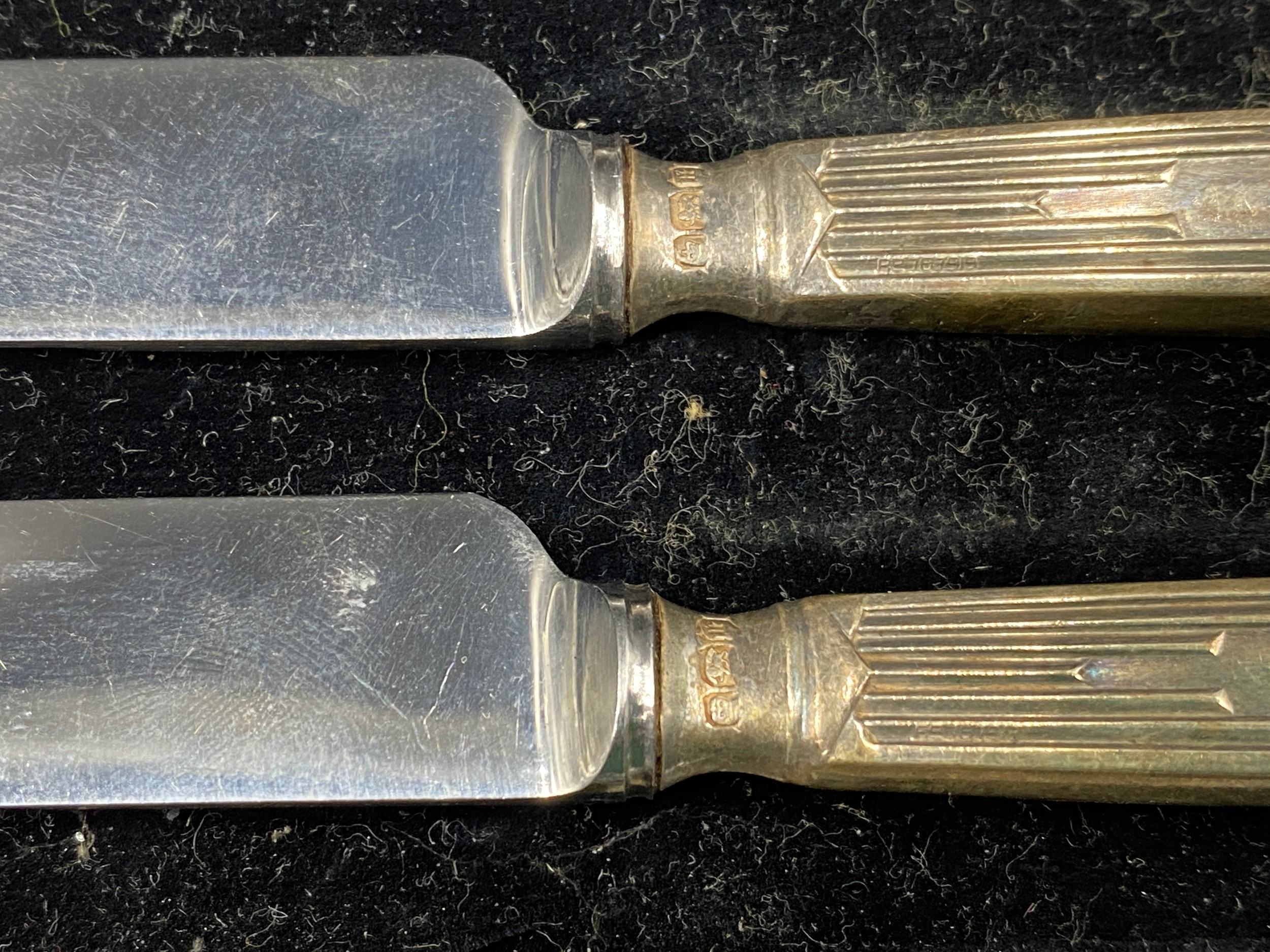 Two cased sets of silver handled fruit knives. Sheffield 1932 and 1934.Condition ReportGood - Image 5 of 6