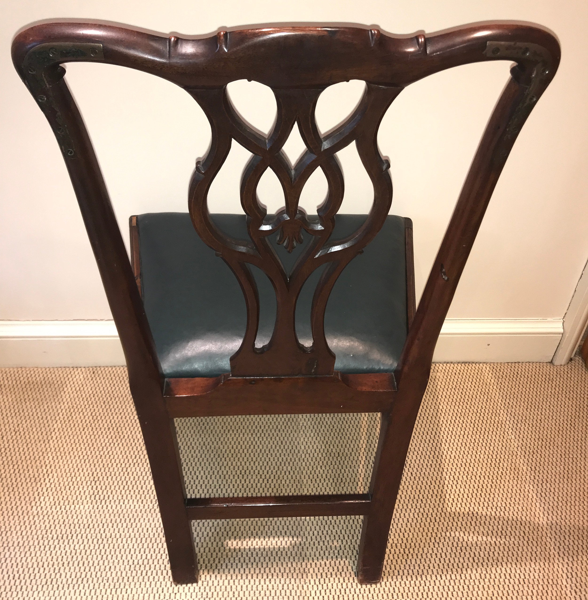 An 18thC mahogany single dining chair with drop in seat on the Chippendale style.Condition ReportOld - Image 3 of 4