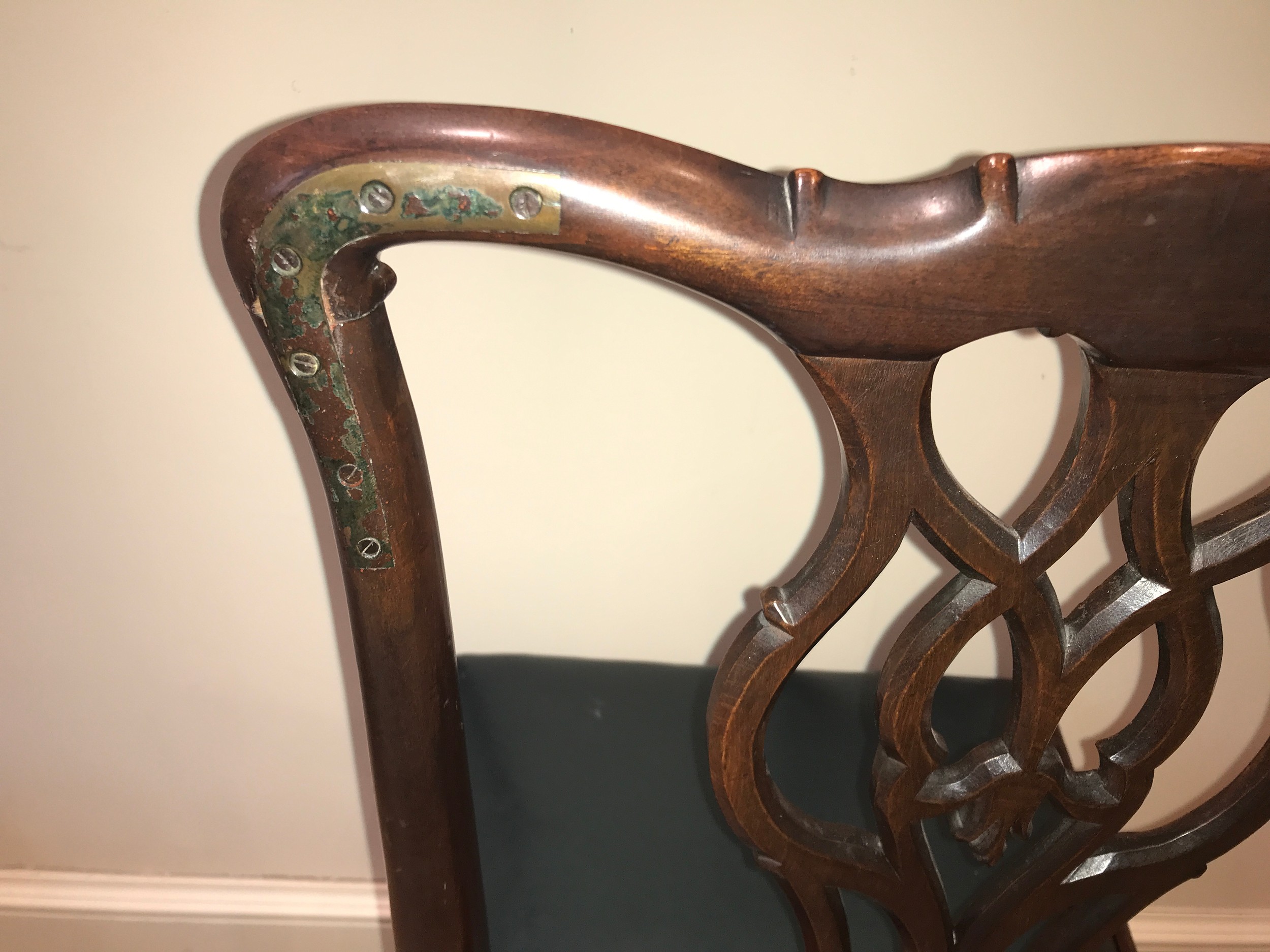 An 18thC mahogany single dining chair with drop in seat on the Chippendale style.Condition ReportOld - Image 4 of 4