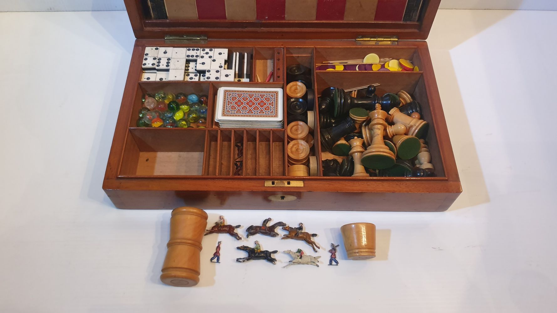 A RARE 19TH CENTURY MAHOGANY GAMES BOX, including contents, with chess, draughts, 3 board games - Image 4 of 5