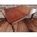 A LATE 19TH CENTURY MAHOGANY DINING ROOM TABLE, extendable, with