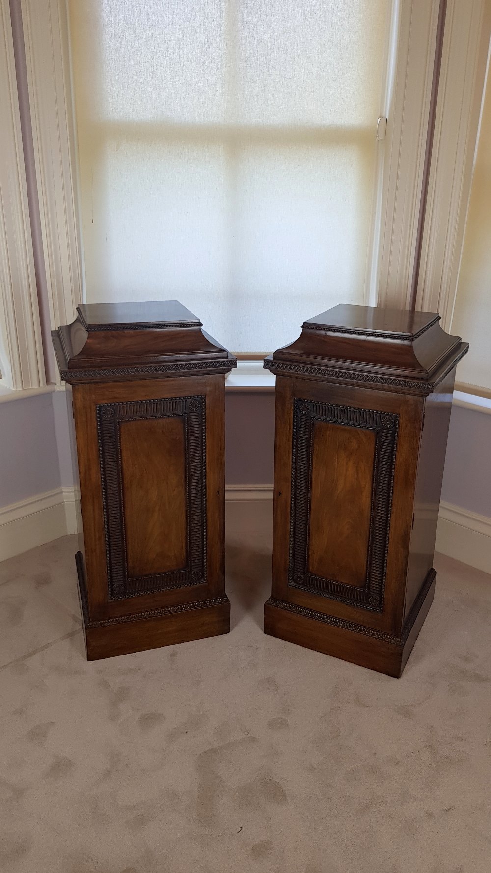 A PAIR OF VERY FINE LATE 19TH CENTURY MAHOGANY CUTLERY PEDESTALS, - Image 3 of 9