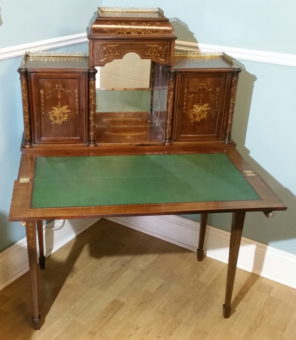 A MID 19TH CENTURY MAHOGANY AND MARQUETRY INLAID WRITING TABLE. T - Image 4 of 7