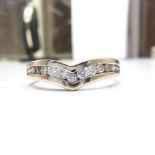 AN 18CT YELLOW GOLD DIAMOND WEDDING BAND, V shaped stack ring, si