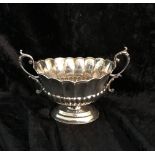 A FINE EARLY 20TH CENTURY SMALL SILVER BOWL, with intricate detai