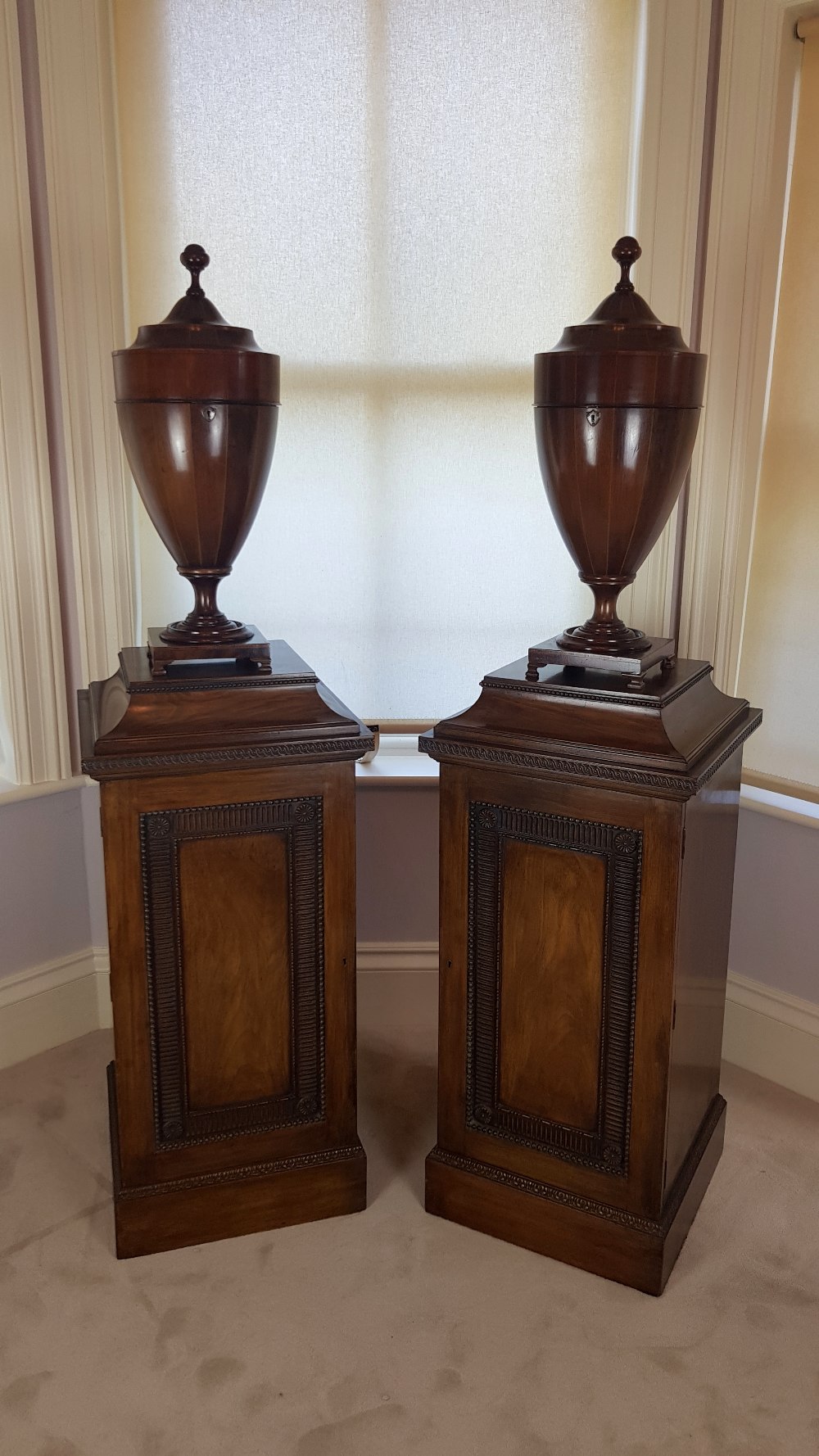 A PAIR OF VERY FINE LATE 19TH CENTURY MAHOGANY CUTLERY PEDESTALS, - Image 2 of 9