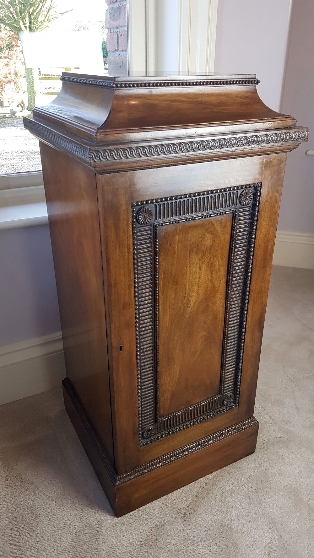 A PAIR OF VERY FINE LATE 19TH CENTURY MAHOGANY CUTLERY PEDESTALS, - Image 6 of 9