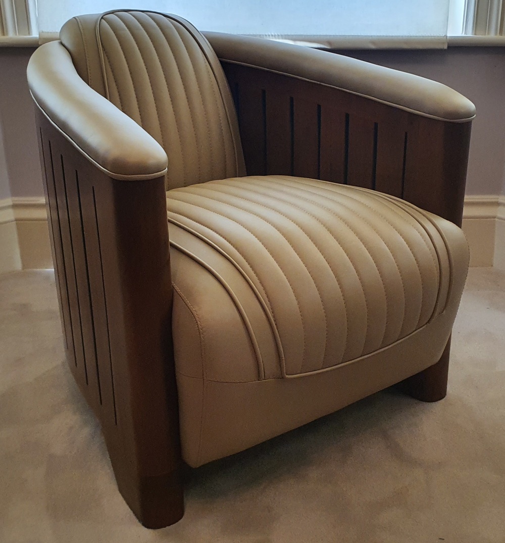 A STUNNING PAIR OF ART DECO STYLE AVIATOR CLUB ARMCHAIRS, in fresh cream stitched leather, with - Image 7 of 10