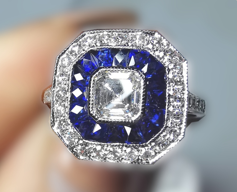 AN INCREDIBLE PLATINUM SAPPHIRE AND DIAMOND TARGET RING, with top quality natural gemstones - Image 4 of 4