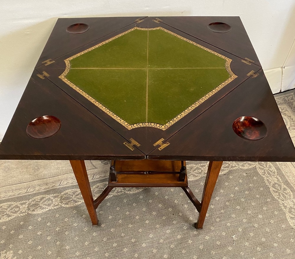 A GOOD QUALITY ROSEWOOD SATINWOOD INLAID ENVELOPE CARD TABLE, top folds out to reveal baize lined - Image 4 of 5