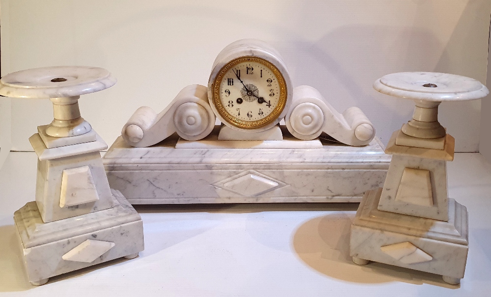 A VERY GOOD QUALITY 19TH CENTURY WHITE MARBLE GARNITURE CLOCK SET, the French works are stamped by