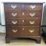 A VERY FINE NEATLY SIZED GEORGE III MAHOGANY CHEST OF DRAWERS, with moulded top over an
