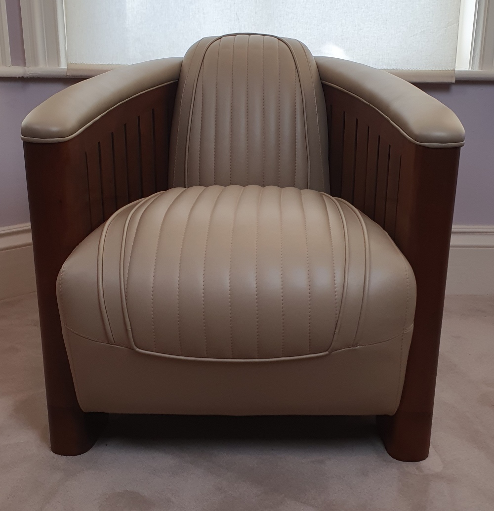 A STUNNING PAIR OF ART DECO STYLE AVIATOR CLUB ARMCHAIRS, in fresh cream stitched leather, with - Image 9 of 10