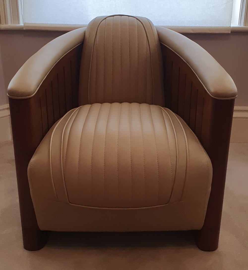 A STUNNING PAIR OF ART DECO STYLE AVIATOR CLUB ARMCHAIRS, in fresh cream stitched leather, with - Image 8 of 10