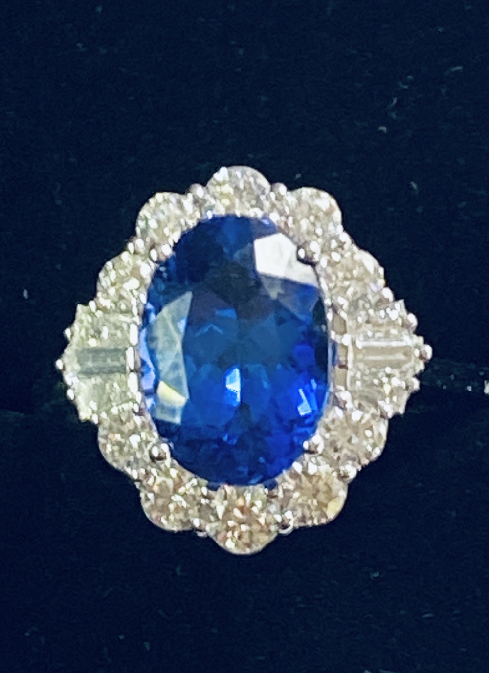 AN 18CT WHITE GOLD ART DECO STYLE TANZANITE AND DIAMOND CLUSTER RING, the superb oval shaped - Image 2 of 12