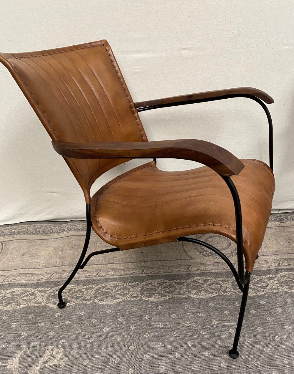 A PAIR OF CONTEMPORARY MID CENTURY MODERN STYLE LEATHER AND METAL ARM CHAIRS, with wooden arm rests, - Image 3 of 5