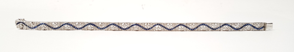 A STUNNING 18CT WHITE GOLD DIAMOND AND SAPPHIRE BRACELET, with round brilliant cut diamonds, - Image 4 of 10