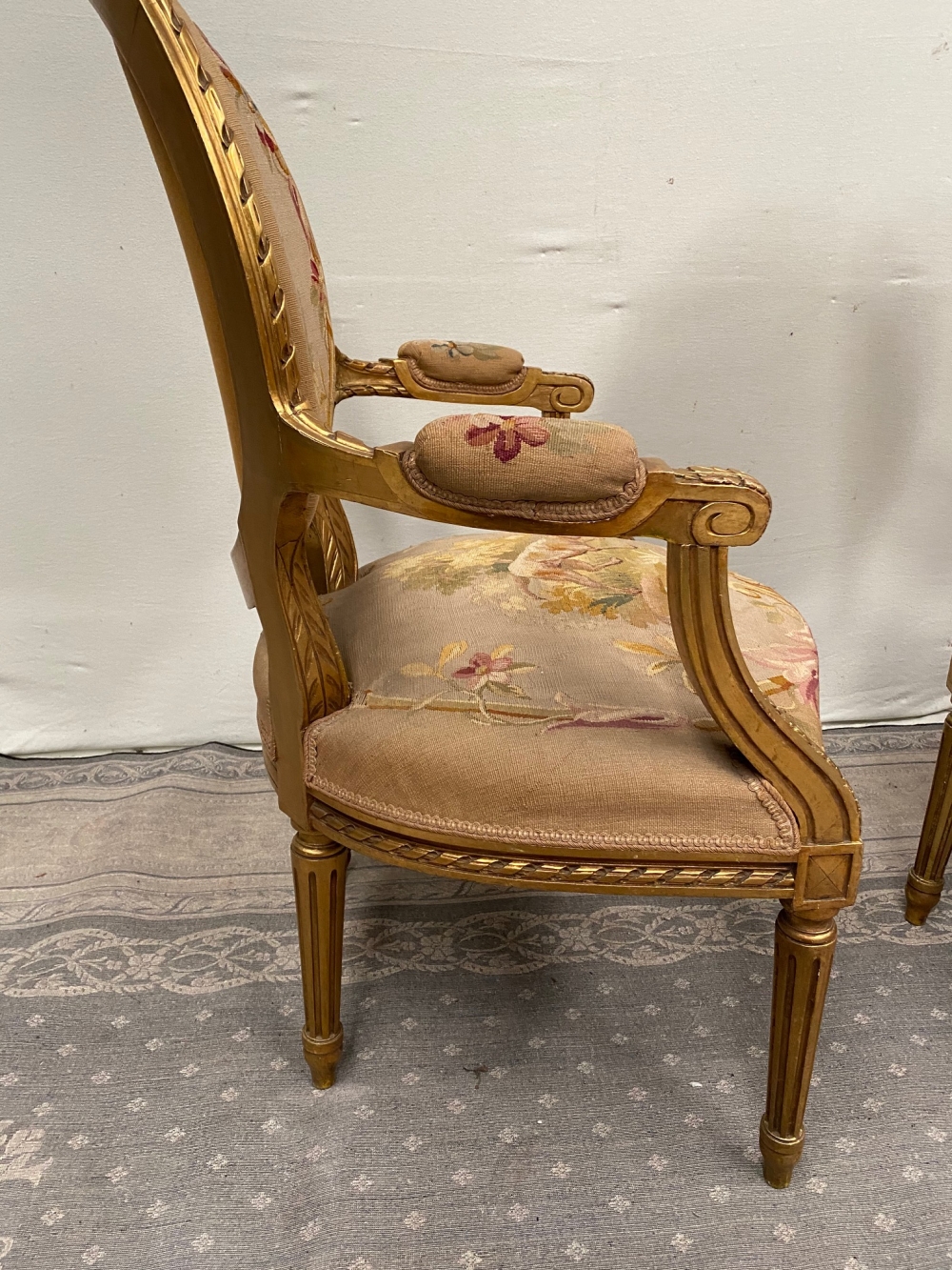 A PAIR OF GILT LOUIS XVI STYLE ARMCHAIRS with oval shaped back rests having ribbon detail to the edg - Image 7 of 8