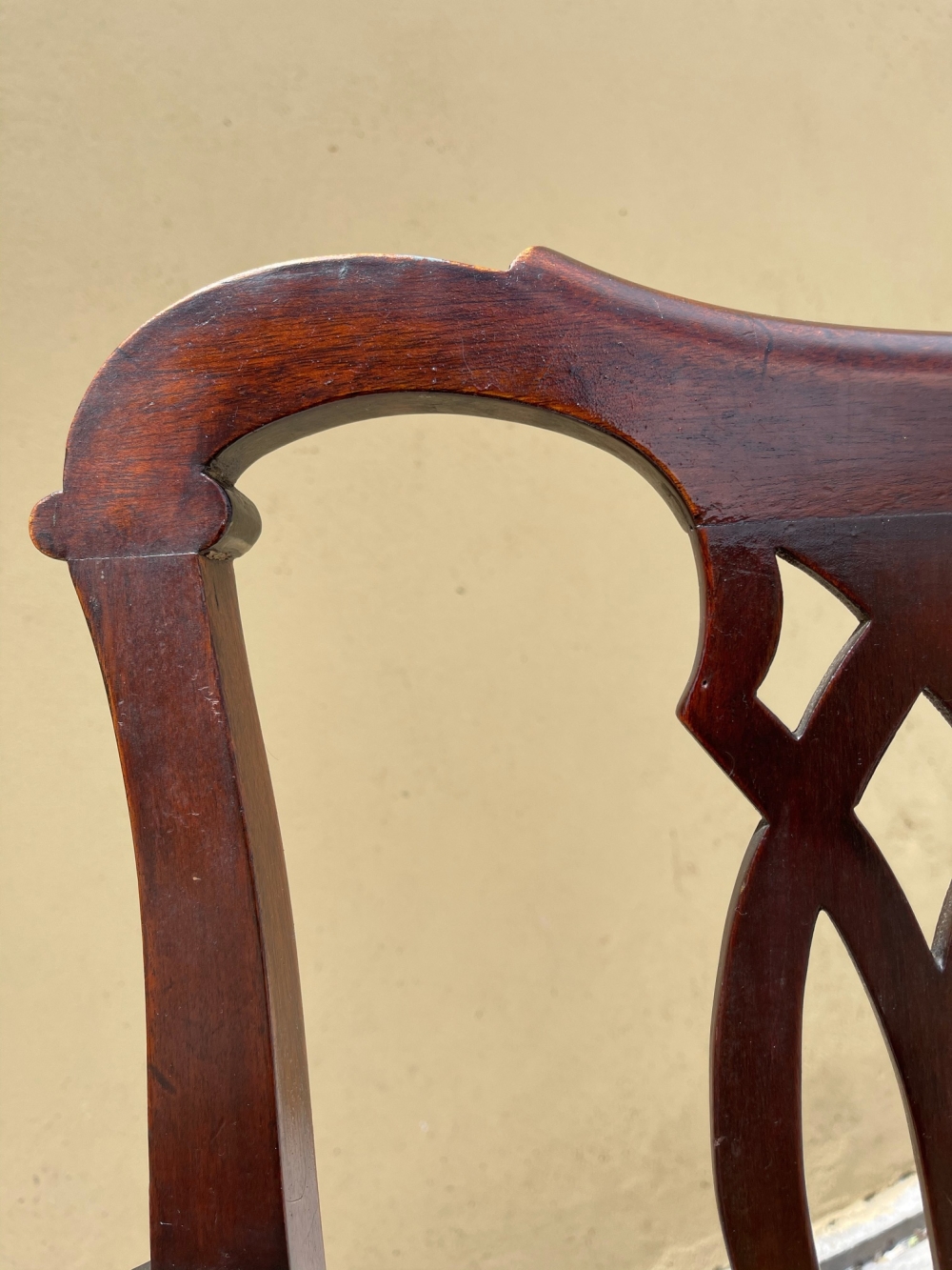 A FINE PAIR OF IRISH MAHOGANY ARM CHAIRS, with shaped crest rail over a pierced splat back, each wit - Image 5 of 5