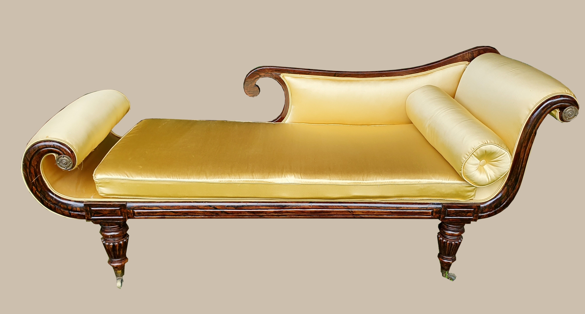 A VERY GOOD QUALITY EARLY 19TH CENTURY REGENCY STYLE SIMULATED ROSEWOOD CHAISE LONGUE, fully restore - Image 3 of 3