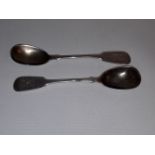 A PAIR OF LATE 19TH CENTURY IRISH SILVER EGG SPOONS, Dublin, 1884, maker mark of J.S for John Smyth,