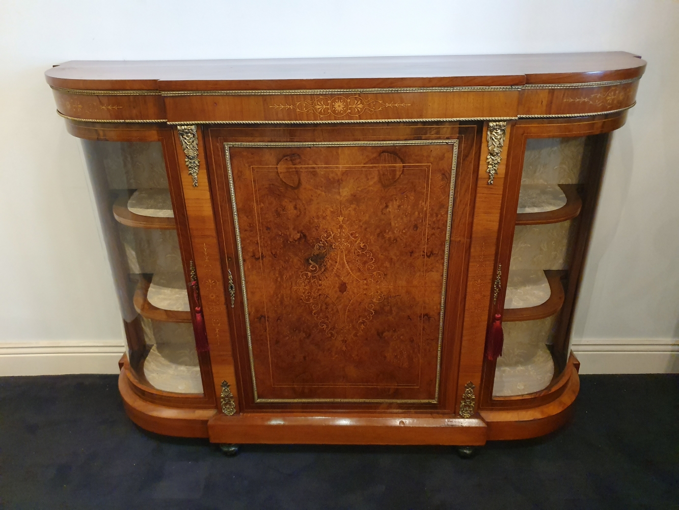 A STUNNING 19TH CENTURY BURR WALNUT CREDENZA, circa 1860, with beautiful burr walnut and good qualit