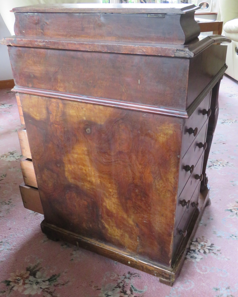 A GOOD VICTORIAN WALNUT DAVENPORT DESK, circa 1880s, the leather covered writing slope lifts up to r - Image 4 of 5