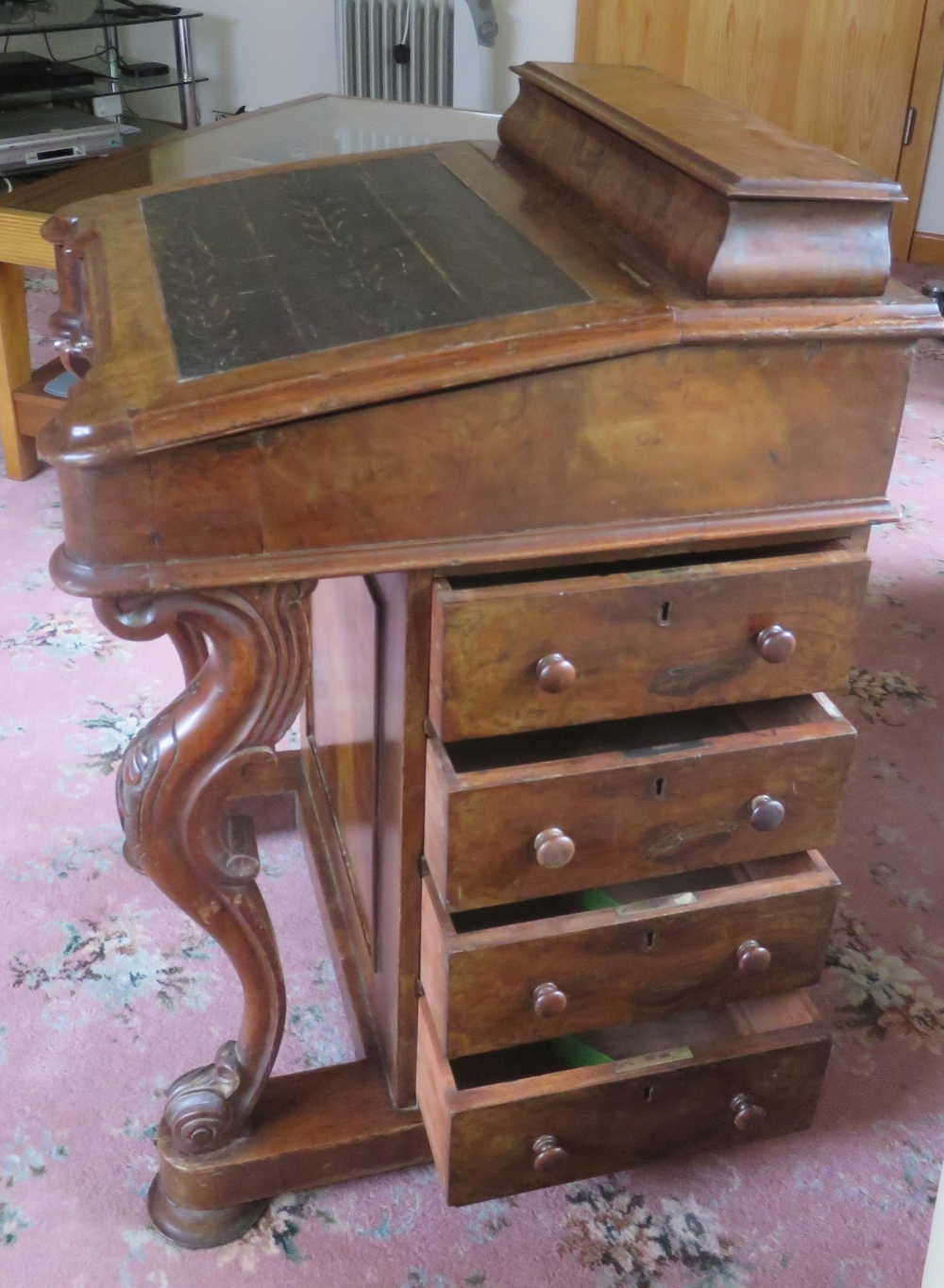 A GOOD VICTORIAN WALNUT DAVENPORT DESK, circa 1880s, the leather covered writing slope lifts up to r - Image 5 of 5