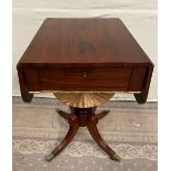 A GOOD QUALITY REGENCY DROP LEAF WORK / LAMP / SIDE TABLE, Amboyna / Mahogany wood, with drop leaf s