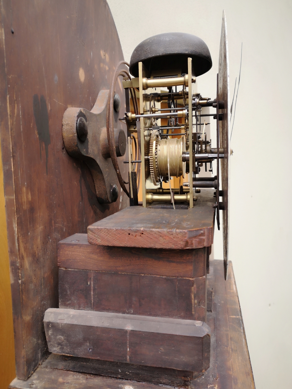 A VICTORIAN OAK CASED PROVINCIAL DOMESTIC REGULATOR GRANDFATHER CLOCK, name on the clock face: L. E. - Image 6 of 7