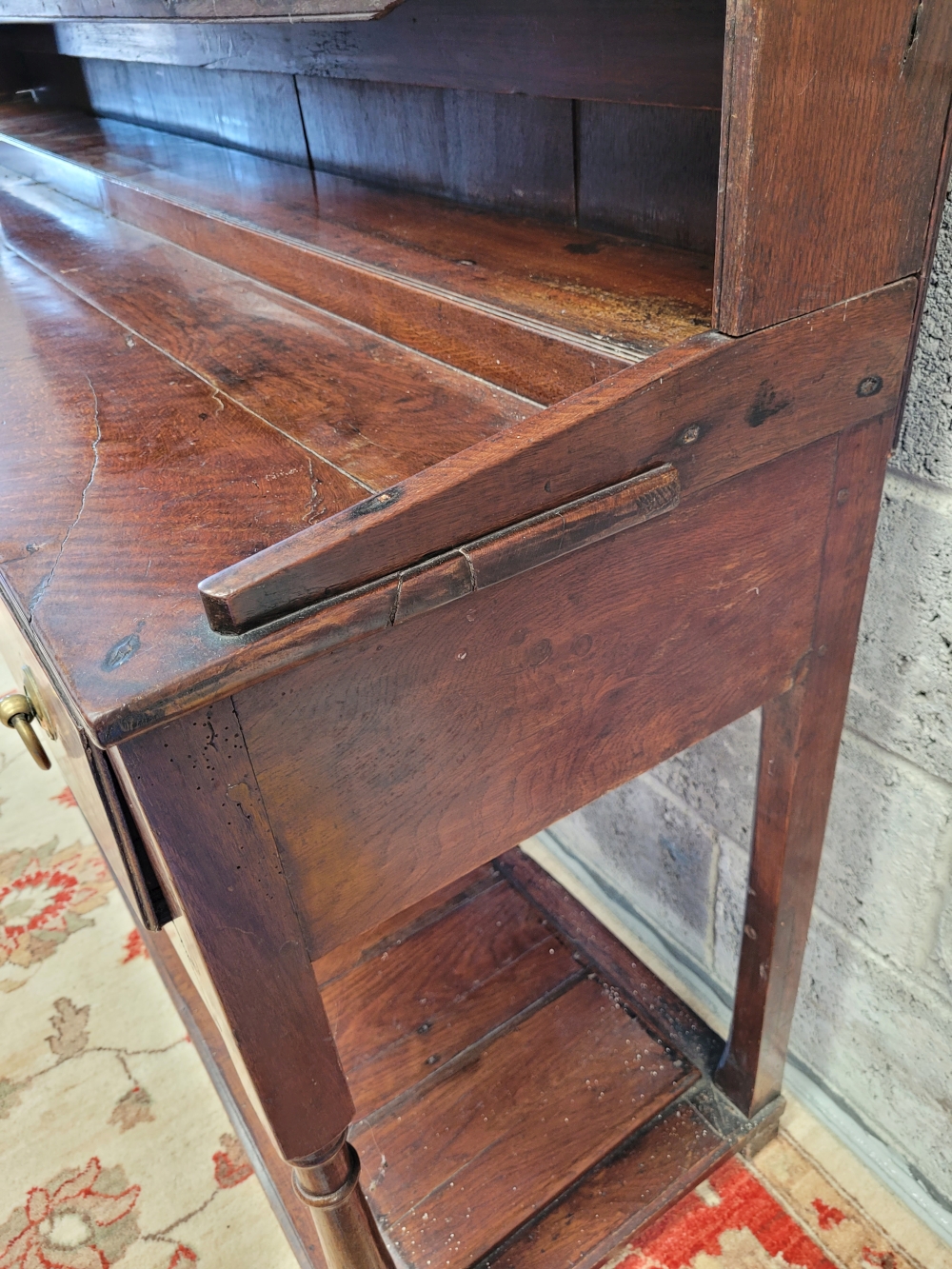 AN 18TH CENTURY OAK SIDE BOARD/ DRESSER, with raised shelved back, each shelf with plate lip and ree - Image 8 of 9