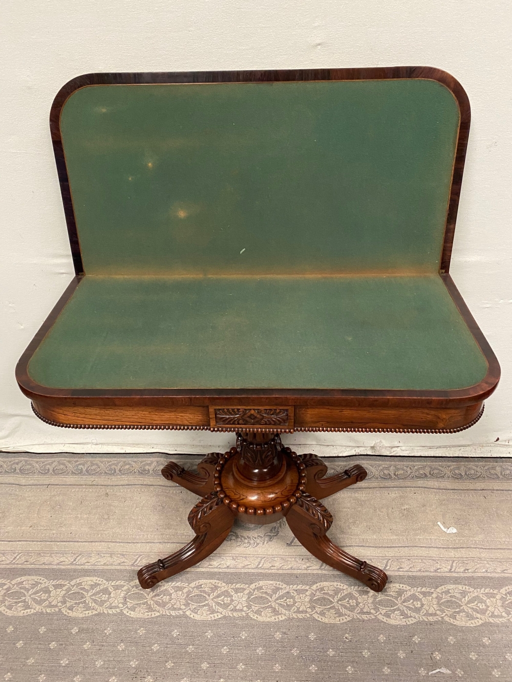 A VERY FINE REGENCY ROSEWOOD FOLD OVER CARD TABLE, with gadrooned rim to the curved fold over top, a - Image 6 of 6