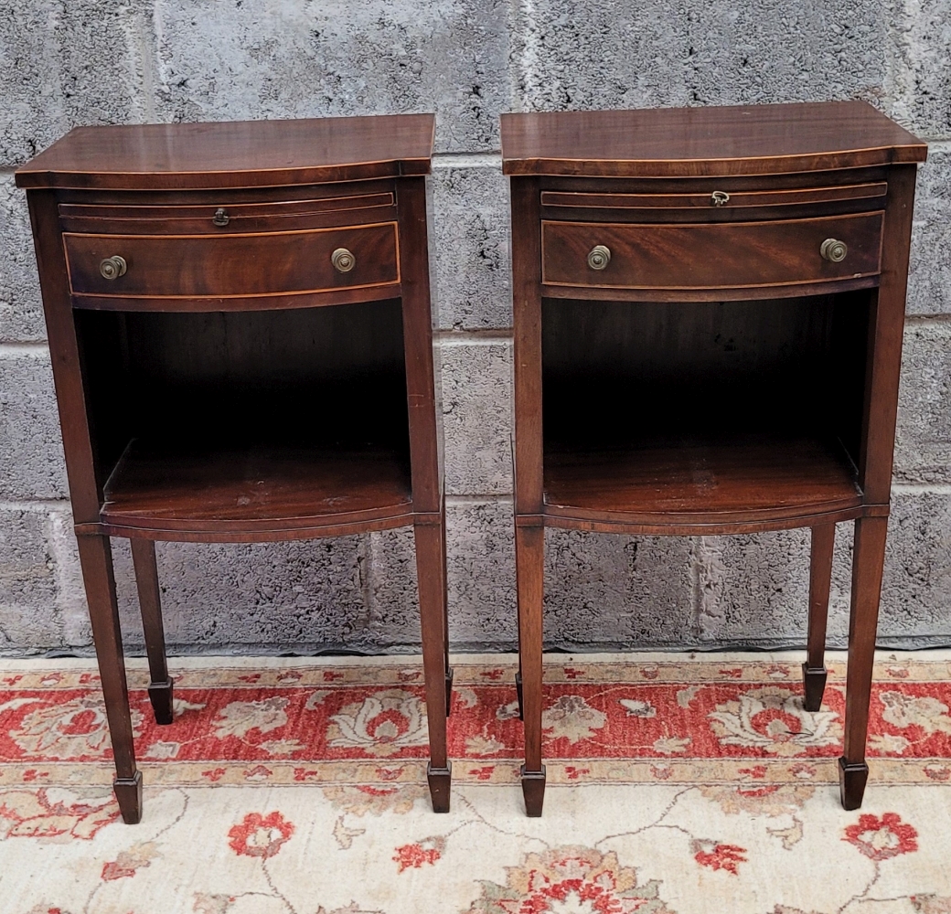 A PAIR OF MAHOGANY AND SATINWOOD INLAID BEDSIDE LOCKERS/CHESTS, with a brush slide over a single bow