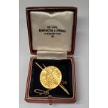 A CASED 9CT YELLOW GOLD BAR BROOCH WITH GOLD COIN MOUNTED, - Coin: Bengal Presidency, Gold Mohur, in