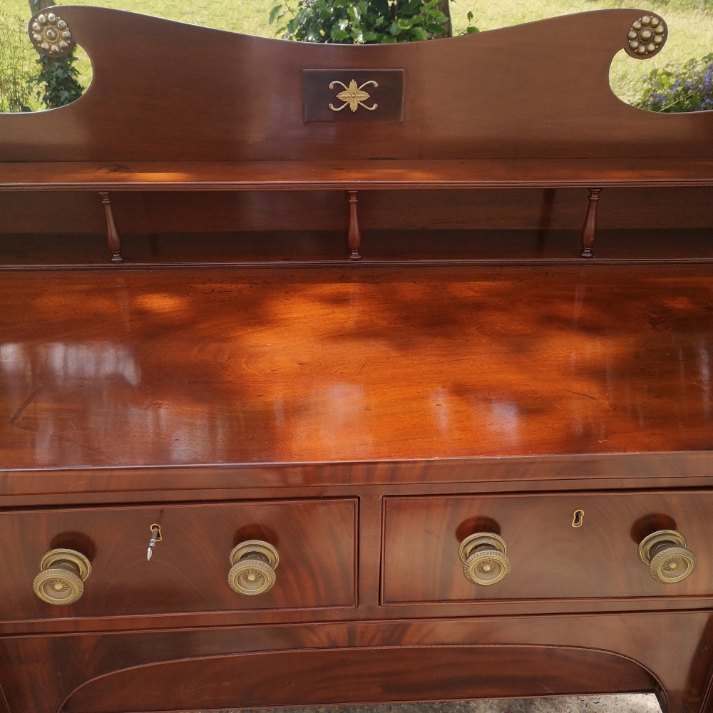 A VERY FINE 19TH CENTURY IRISH, CORK, REGENCY MAHOGANY SERVING TABLE, this is a fully restored piece - Image 7 of 11