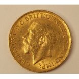 A 1911 GOLD SOVEREIGN COIN, GEORGE V COIN, St George and the dragon reverse designweight: 8.01g