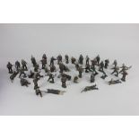 A collection of over forty toy lead American soldiers (a/f)