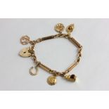 A 9ct gold bracelet with padlock clasp 18 g
