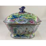 A 19th century Masons Ironstone China tureen and cover, decorated in the Chinese style with scenes