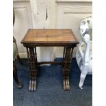 An Edwardian mahogany nest of three tables, on turned legs and splayed feet, largest 48cm by 33cm