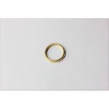 A 22ct gold ring, 3.9g