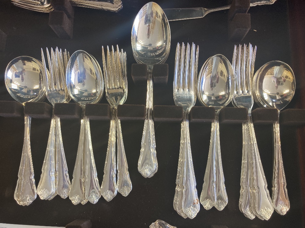 An Arthur Price Sheffield silver plated part canteen, comprising eight of most pieces, together with - Image 2 of 2