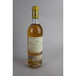 A bottle of Chateau d'Yquem 1986 sauternes 750 ml 14% vol