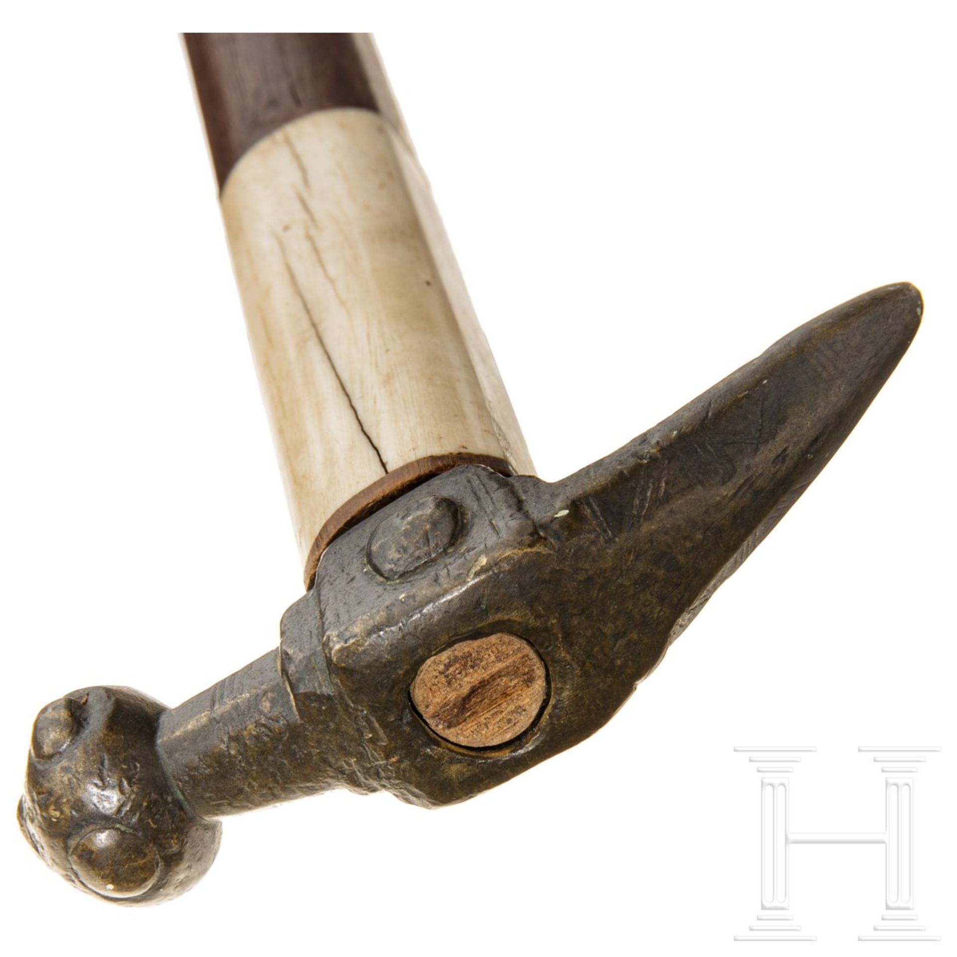 Kleiner Parade-Streithammer aus Bronze, Persien, 18. Jhdt. - Bild 6 aus 6