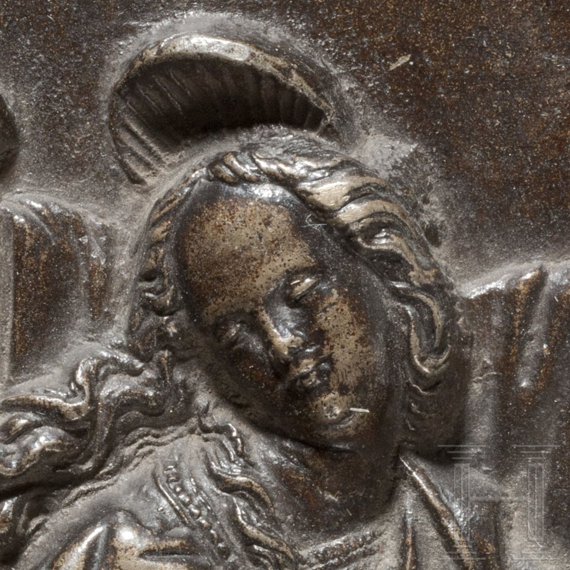 Bronzeplakette mit thronender Maria, Augsburg, Umkreis Hans Schwarz, um 1520 - Image 5 of 5