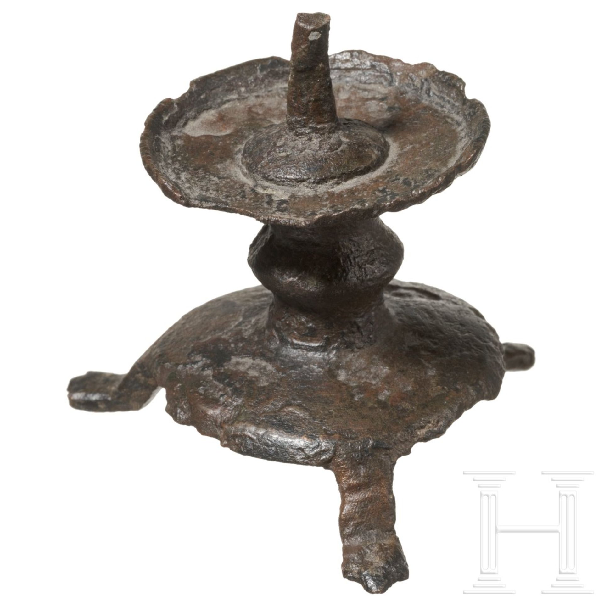 Kleiner Bronze-Dornleuchter, flämisch, spätes 13. Jhdt. - Image 2 of 3